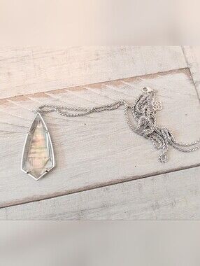 Kendra Scott Iridescent Pendant Necklace in Silver